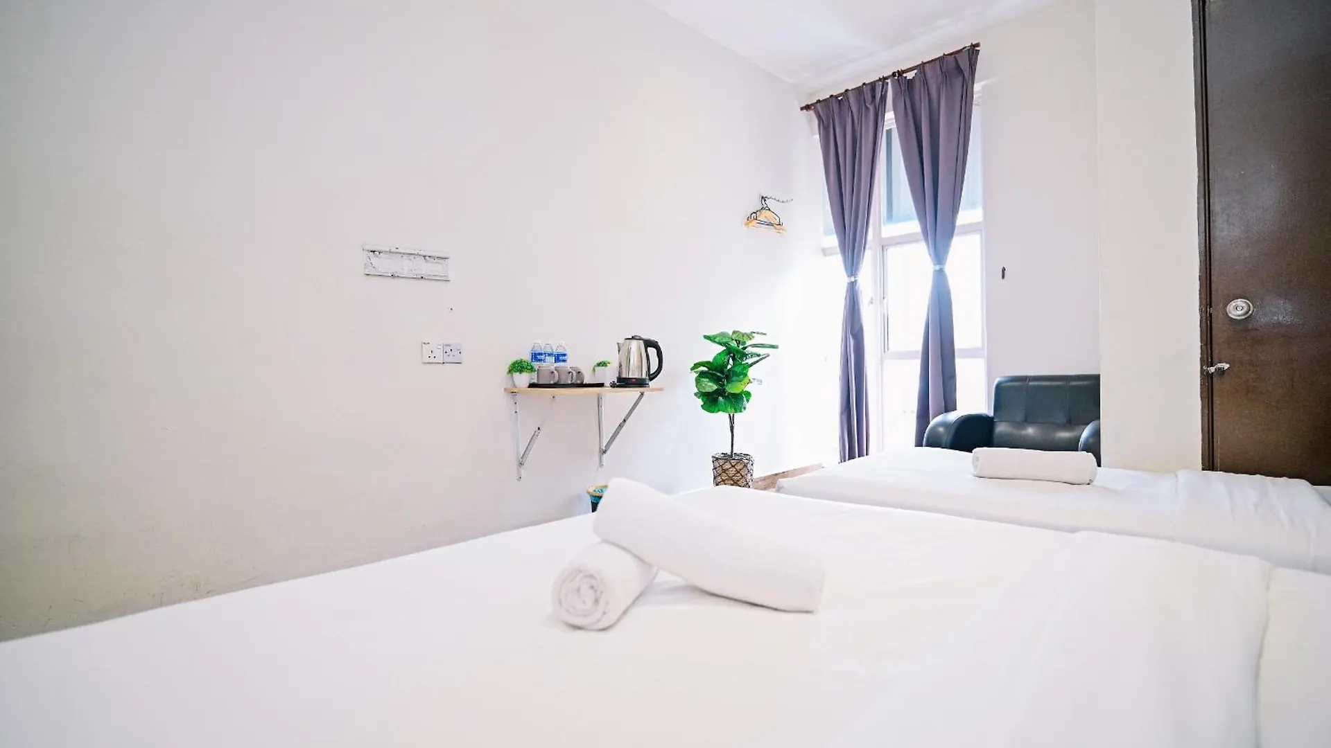 Swing & Pillows - Kl Sri Petaling Kuala Lumpur