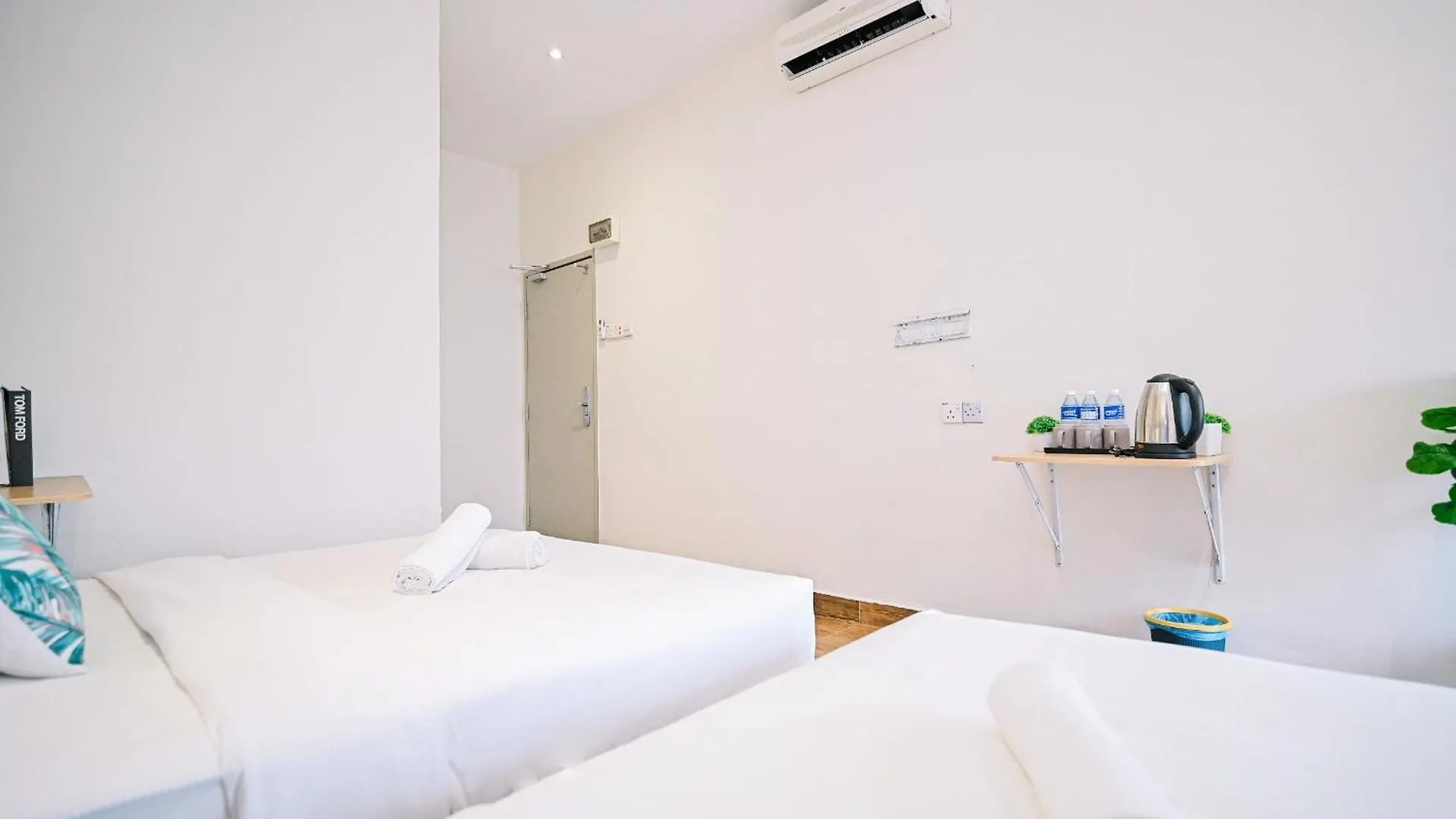 Swing & Pillows - Kl Sri Petaling Kuala Lumpur