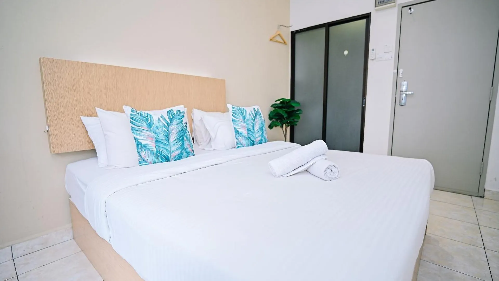 Hotel Swing & Pillows - Kl Sri Petaling Kuala Lumpur