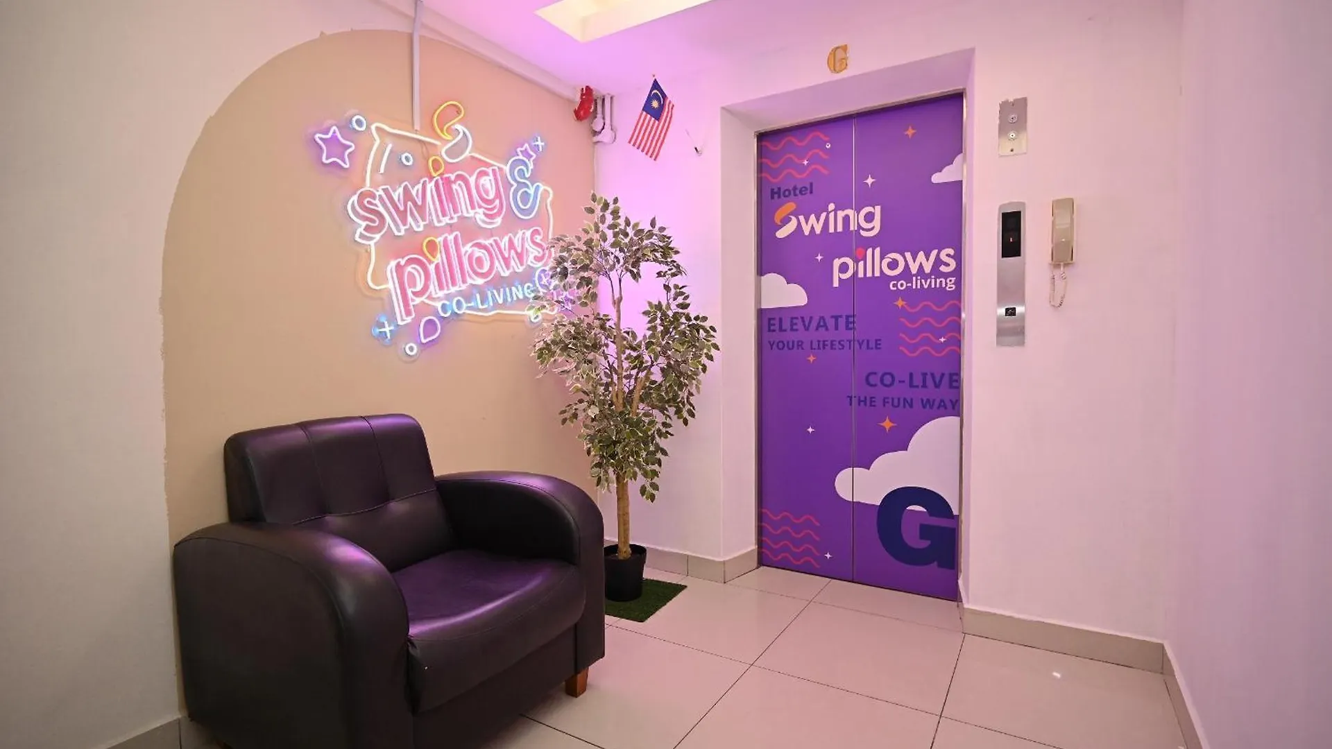 Swing & Pillows - Kl Sri Petaling Kuala Lumpur
