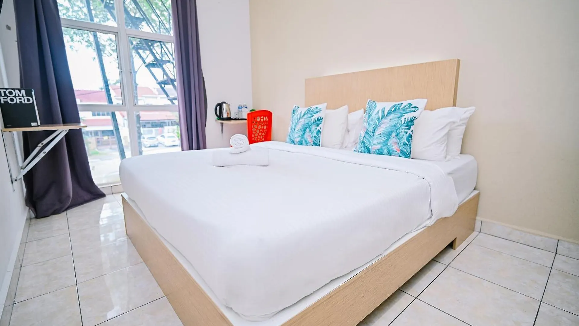 Swing & Pillows - Kl Sri Petaling Kuala Lumpur